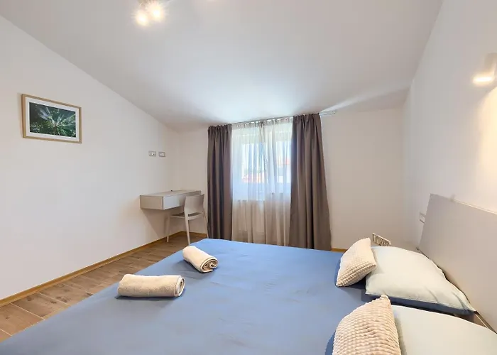 Nimi Villa Pula