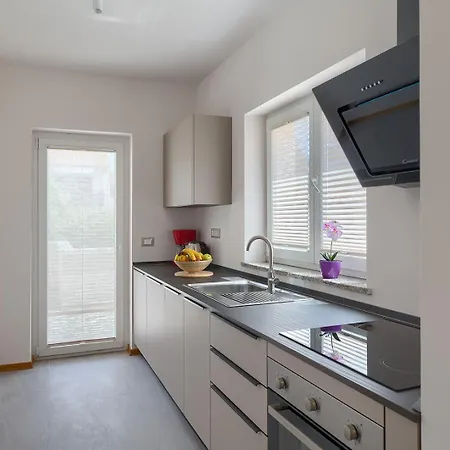 Nimi וילה פולה